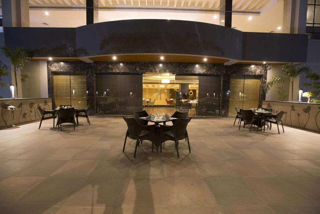 Anjushree Hotel Ujjain Exterior photo