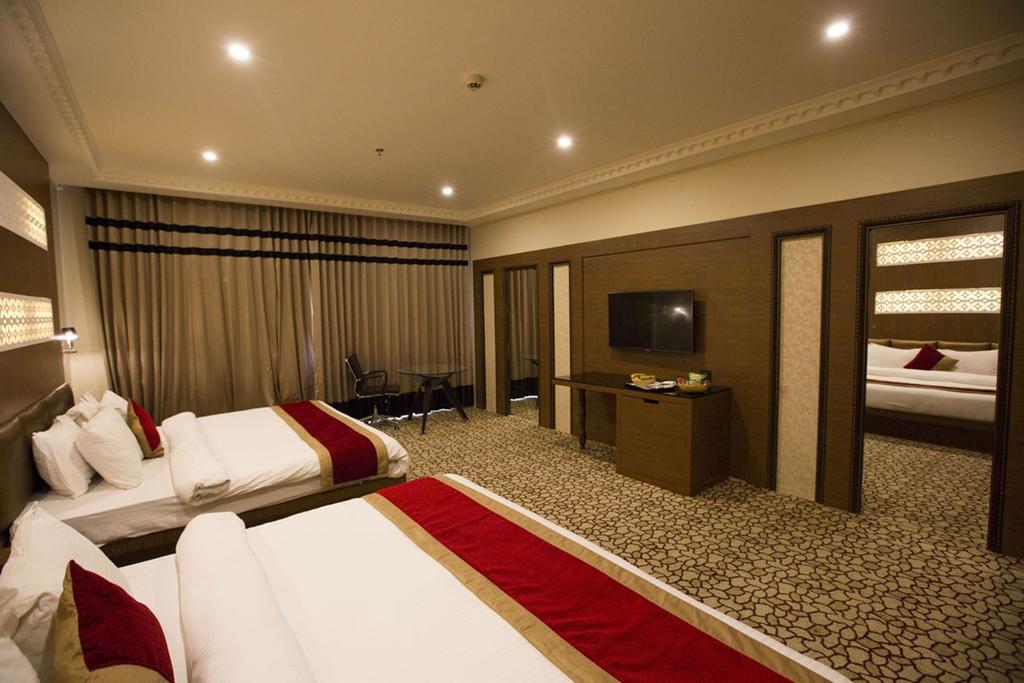 Anjushree Hotel Ujjain Exterior photo