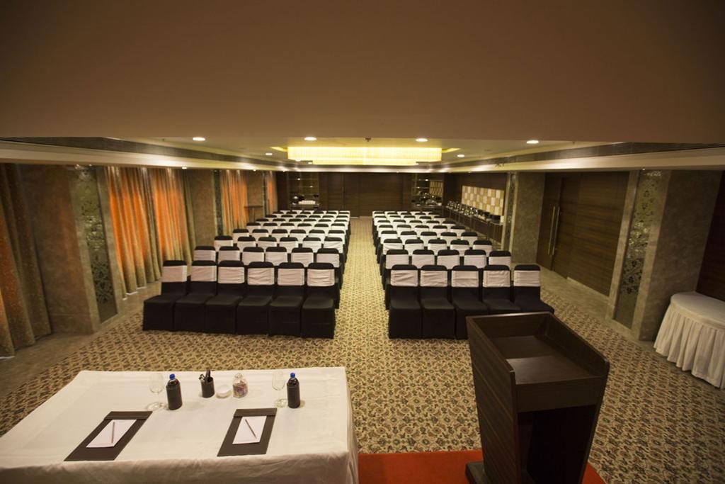 Anjushree Hotel Ujjain Exterior photo