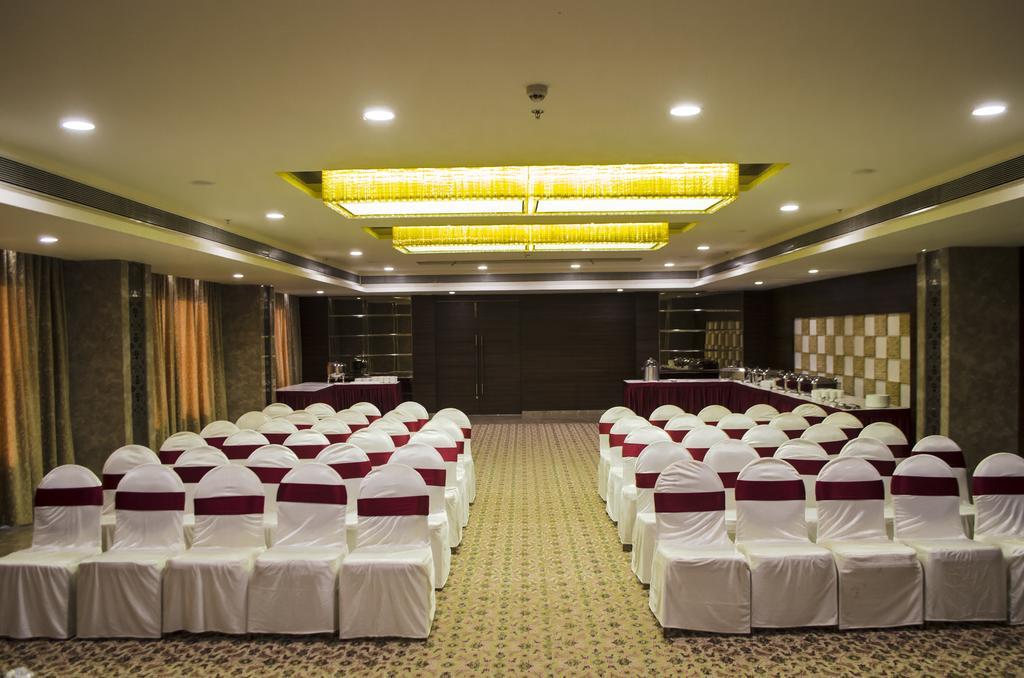 Anjushree Hotel Ujjain Exterior photo
