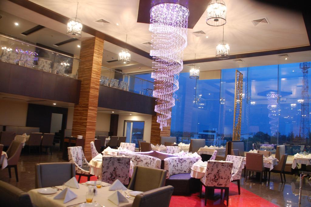 Anjushree Hotel Ujjain Exterior photo