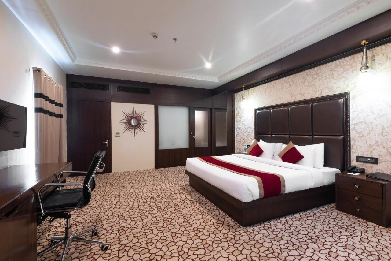 Anjushree Hotel Ujjain Exterior photo